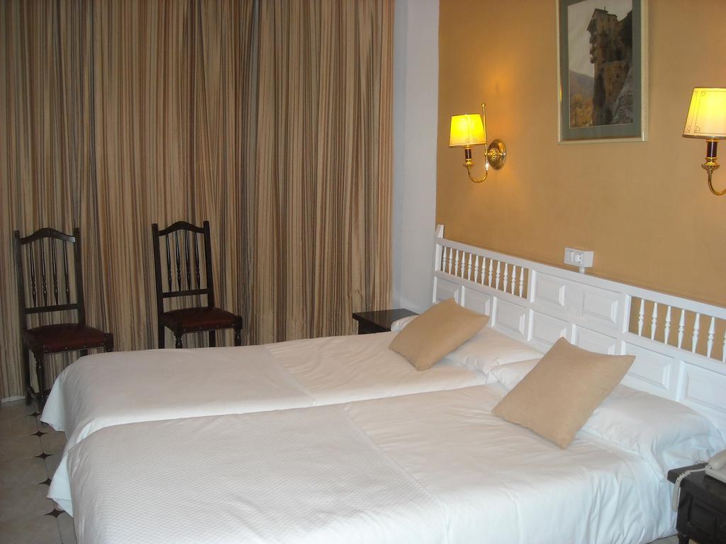Hostal Residencia Avenida Cuenca  Dış mekan fotoğraf