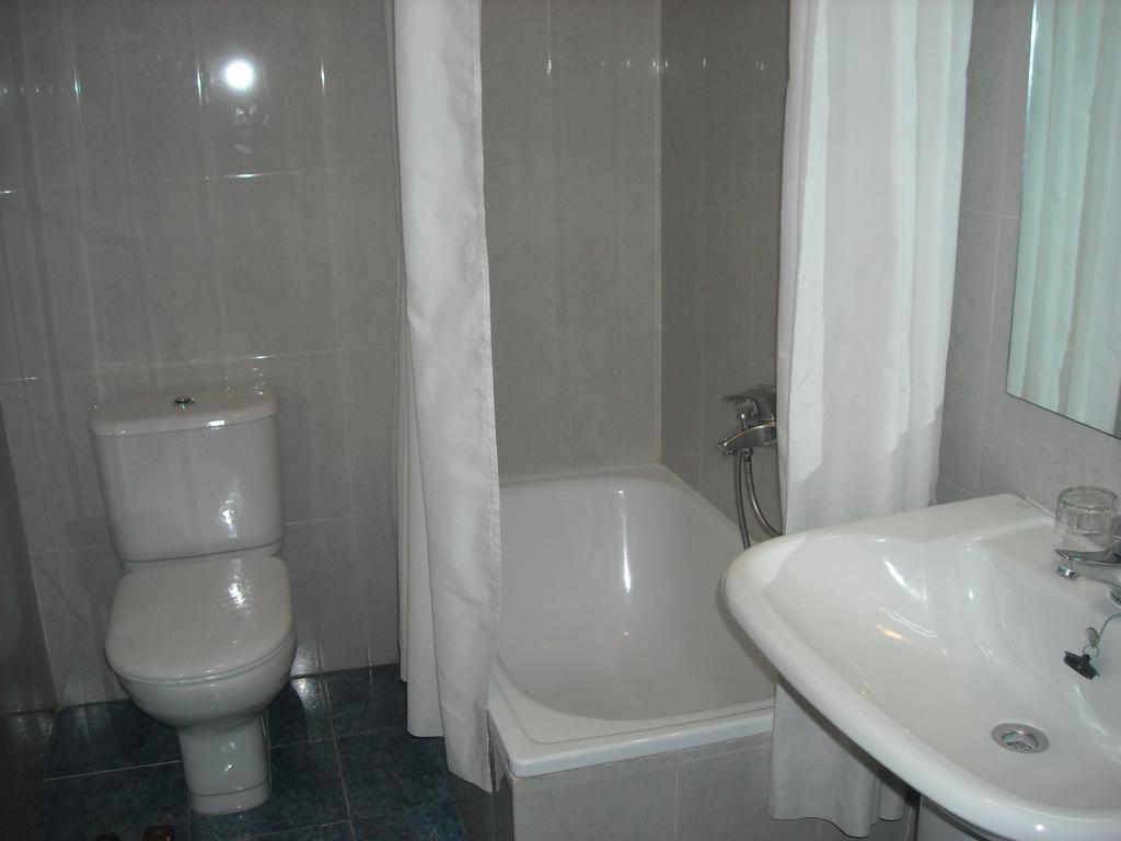 Hostal Residencia Avenida Cuenca  Dış mekan fotoğraf