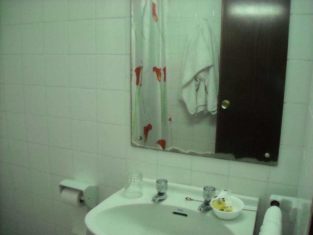 Hostal Residencia Avenida Cuenca  Dış mekan fotoğraf