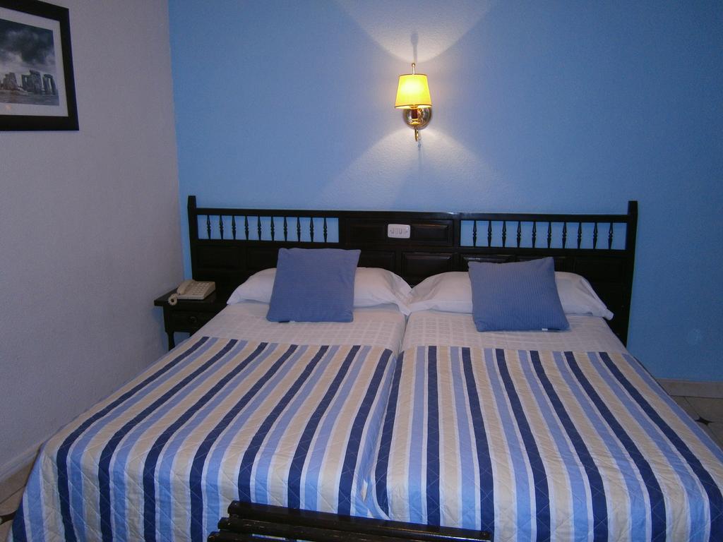 Hostal Residencia Avenida Cuenca  Dış mekan fotoğraf