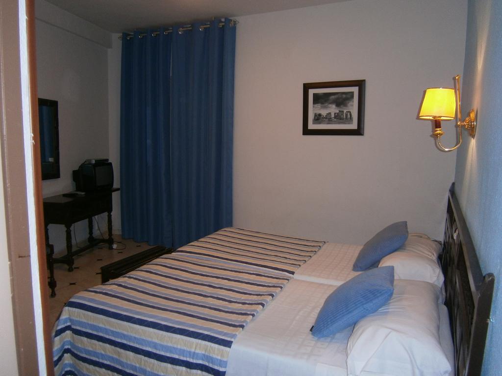 Hostal Residencia Avenida Cuenca  Dış mekan fotoğraf