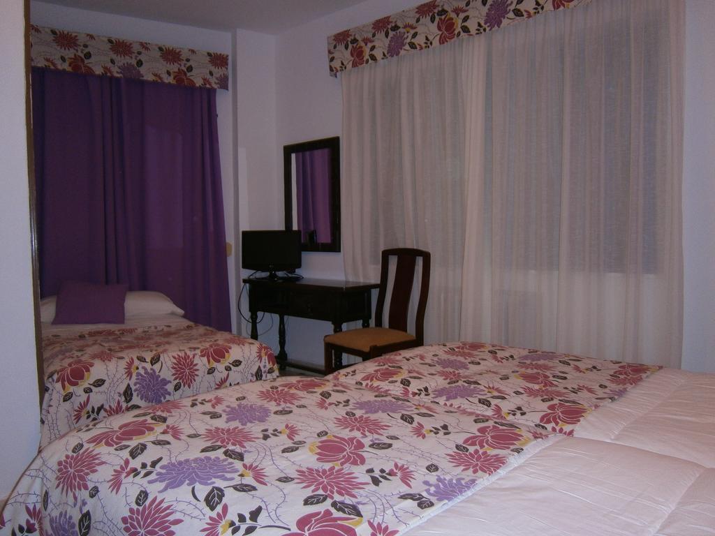 Hostal Residencia Avenida Cuenca  Dış mekan fotoğraf