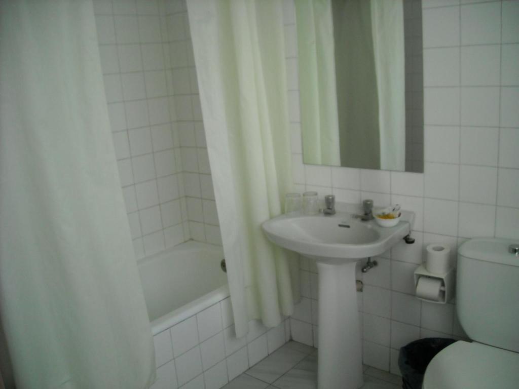 Hostal Residencia Avenida Cuenca  Oda fotoğraf