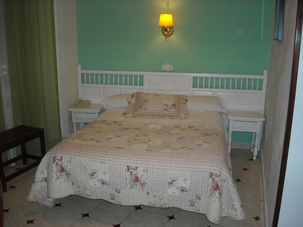 Hostal Residencia Avenida Cuenca  Dış mekan fotoğraf